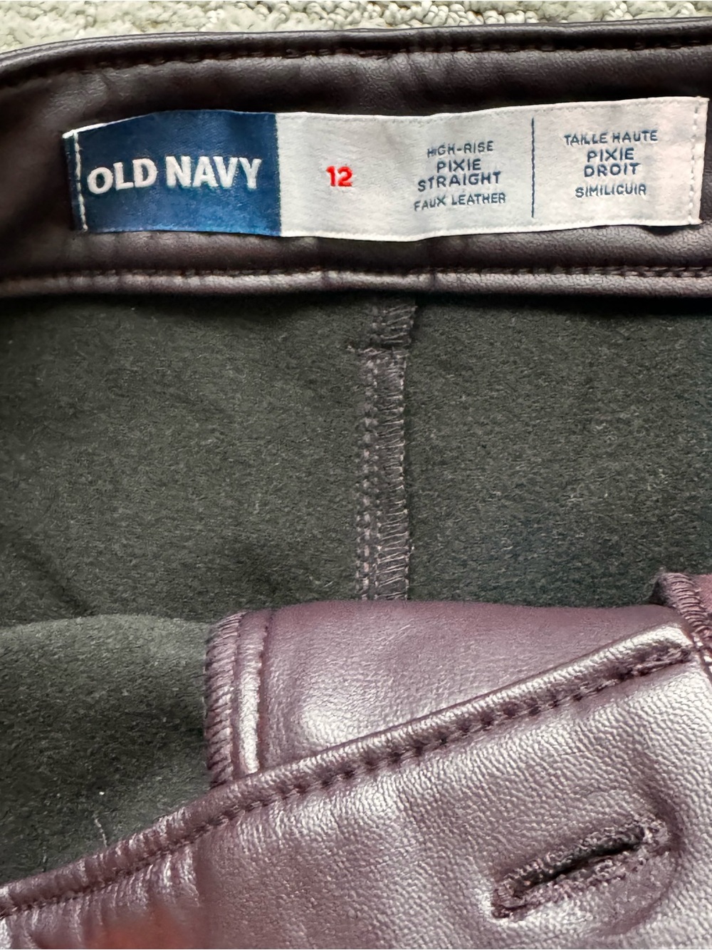Old Navy High-Rise Pixie Straight pants - Picture 3 of 4